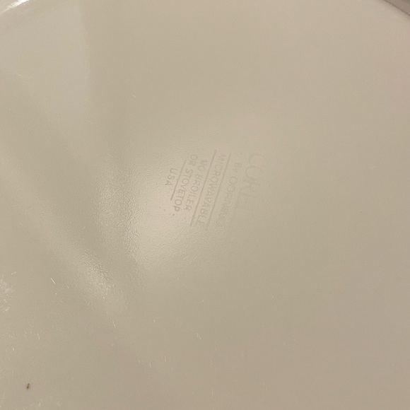 Vintage Corelle Needle Point pattern dinner plate. EUC! - Picture 4 of 5